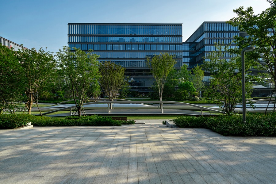 Durch Daten zu Entscheidungen: Von CO2-Absenkpfaden, Investitionsstrategien, Sanierungsfahrpläne über kontinuierliche Optimierung.